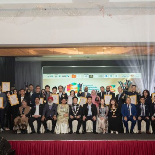 SDA 26 Group Photo